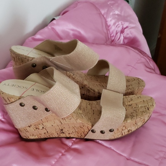 Sole Society Wedges 11M - Picture 2 of 3